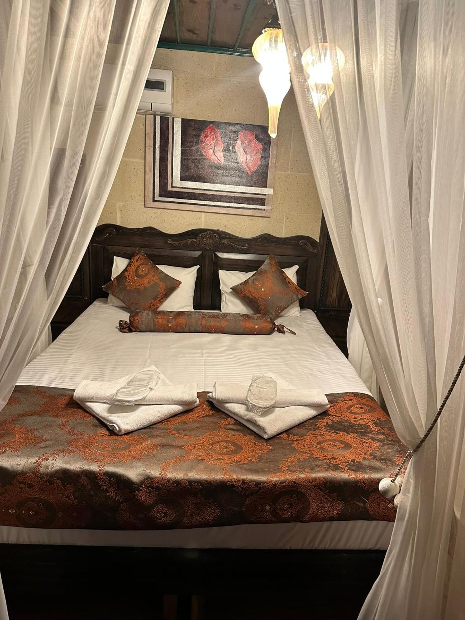 Heritage Cave Inn Hotel Goreme Bagian luar foto