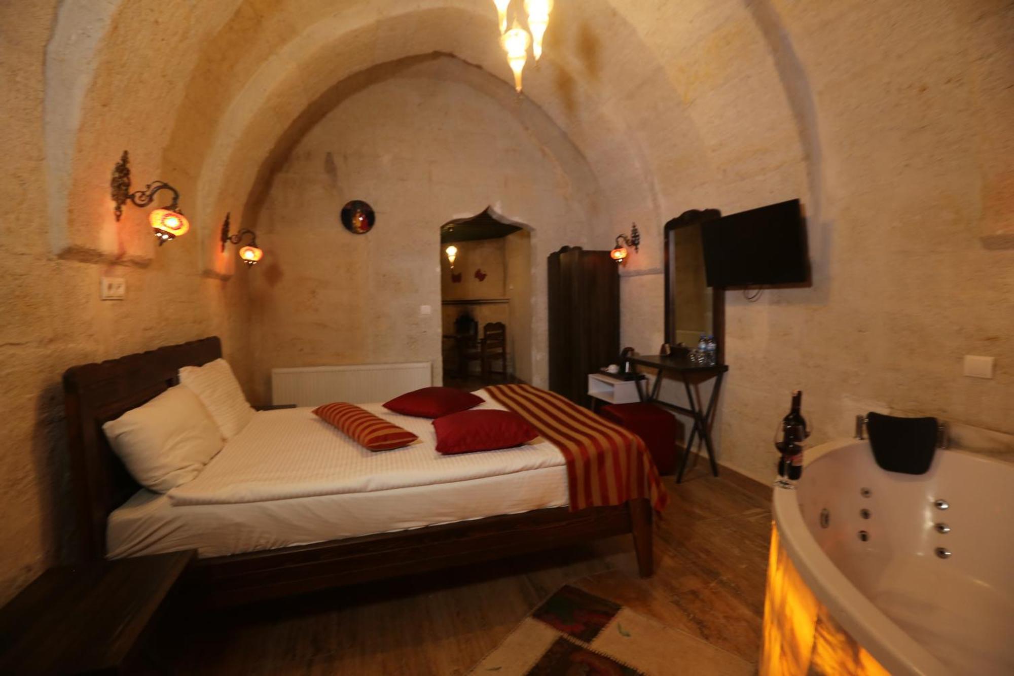 Heritage Cave Inn Hotel Goreme Bagian luar foto
