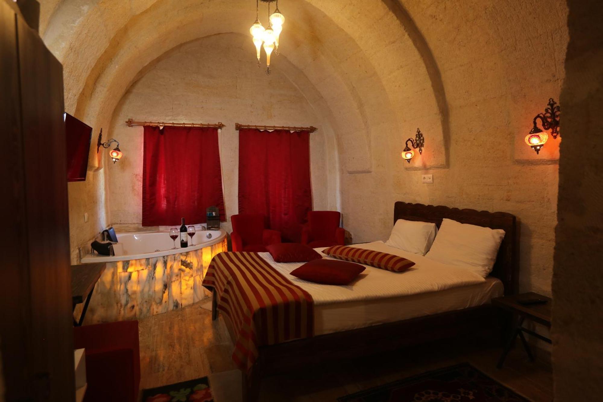 Heritage Cave Inn Hotel Goreme Bagian luar foto